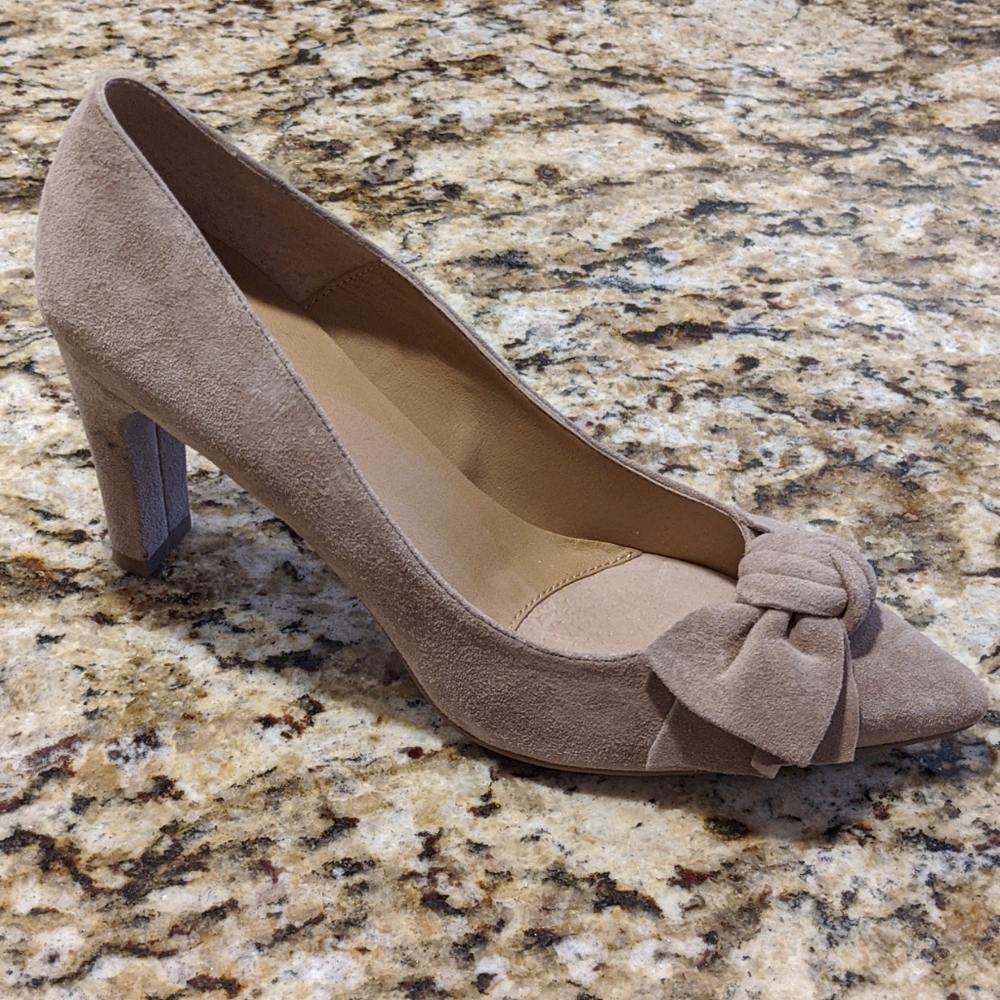 Vaneli Cream Heels